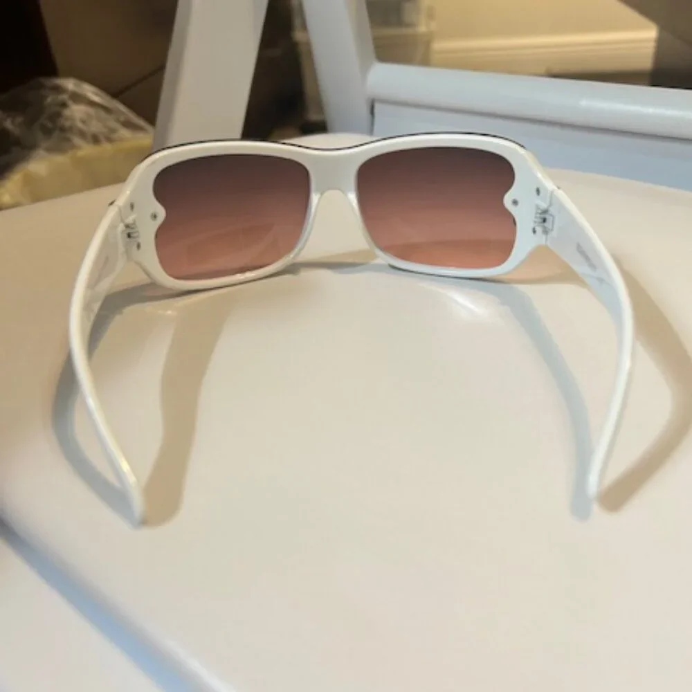 SouthPole Sunglasses UV Protecttion - Picture 5 of 6